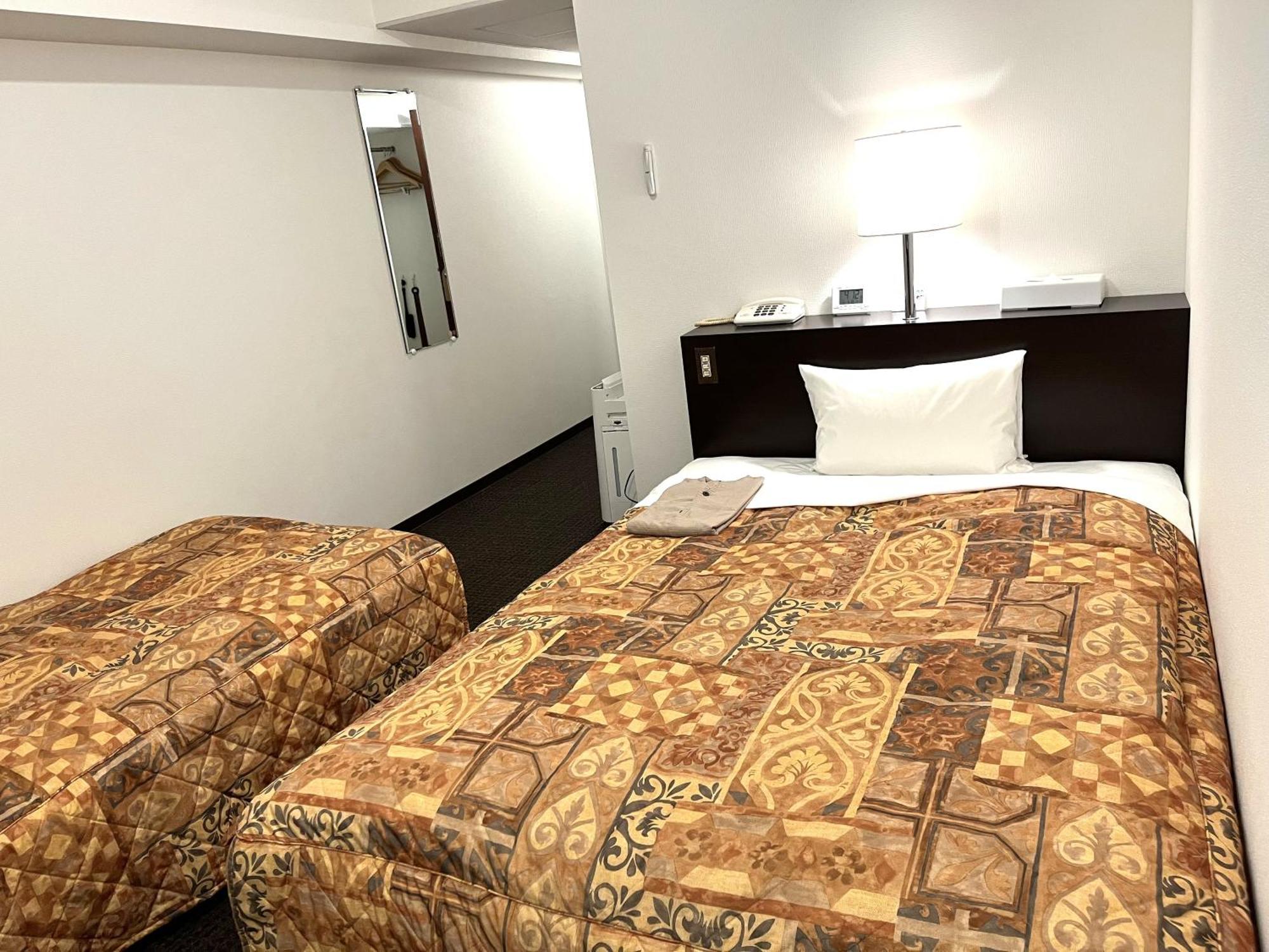 Hotel Tokeidai Sapporo Bagian luar foto