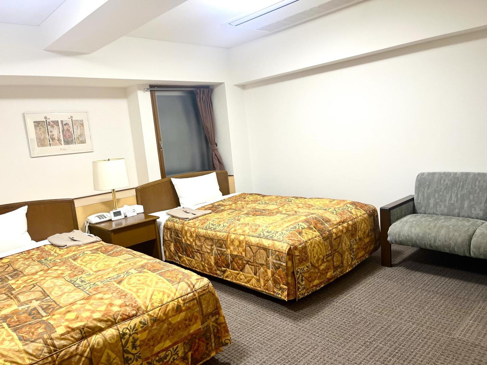 Hotel Tokeidai Sapporo Bagian luar foto